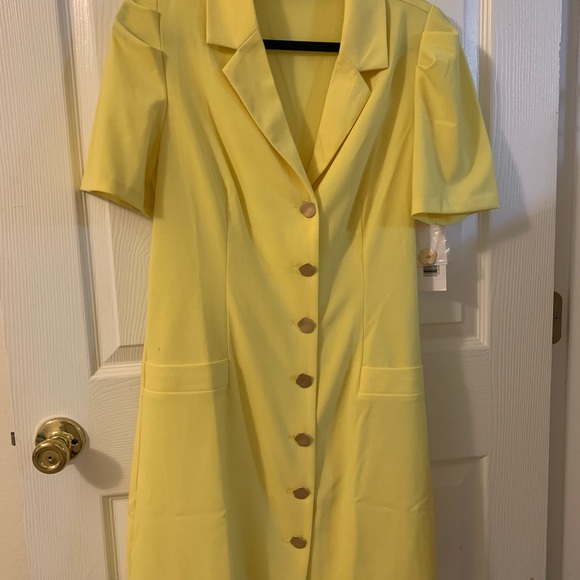 NWT JustFab Pale Yellow Mod 60s Style Puff Sleeve Blazer Dress - Picture 2 of 6